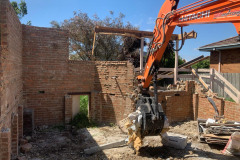 The-demolition-of-a-fire-damaged-house-img-20